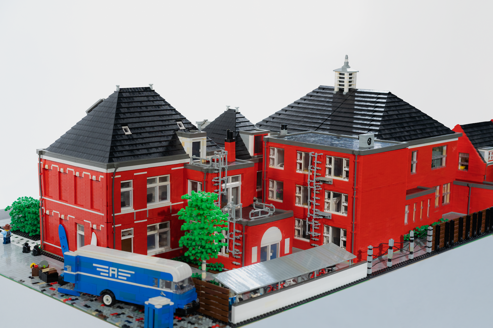 LEGO Lunabricks Gemeentehuis Roelofarendsveen Sjors Klink (25)