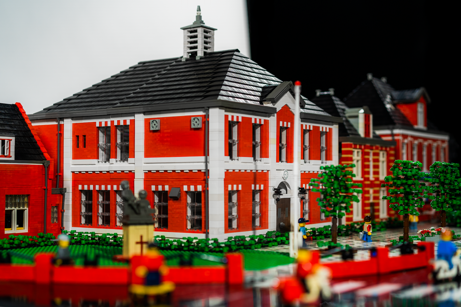 LEGO Lunabricks Gemeentehuis Roelofarendsveen Sjors Klink (3)